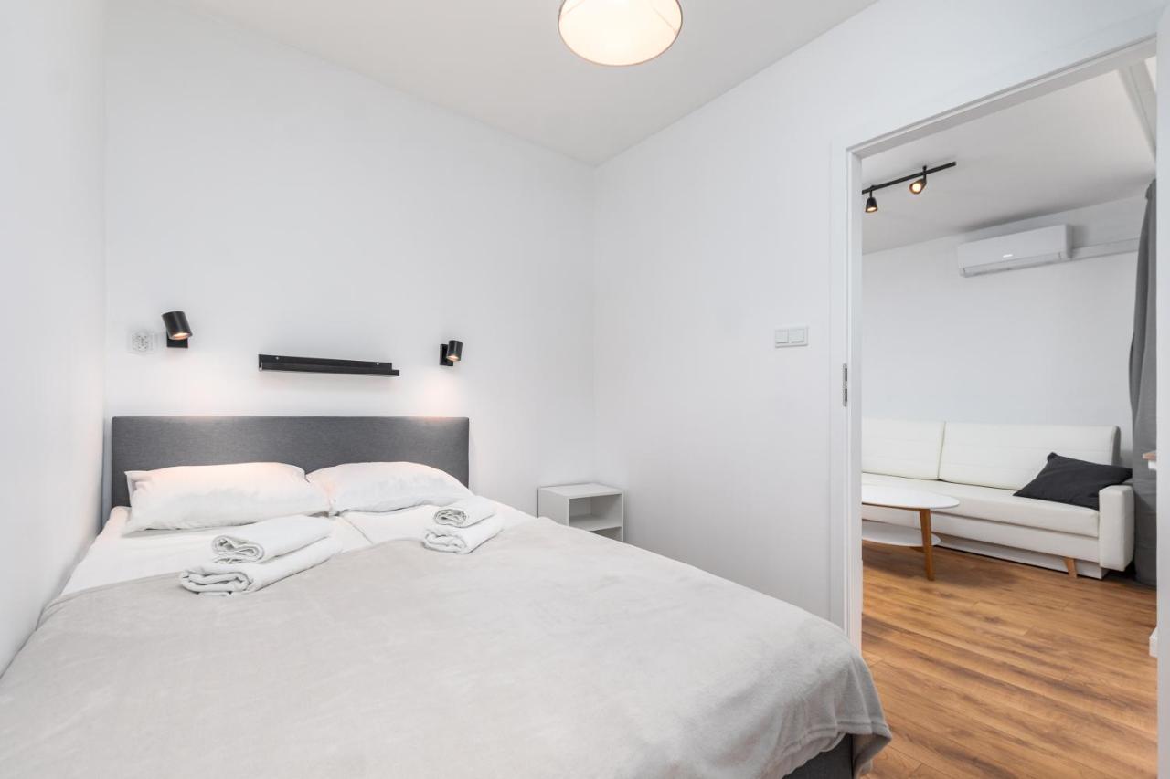 Apartment Solidarnosci 68 By Homeprime Warsaw